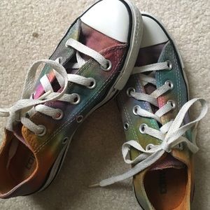 Tie Dyed Converse All Stars! Size 5 (Kids size 3)